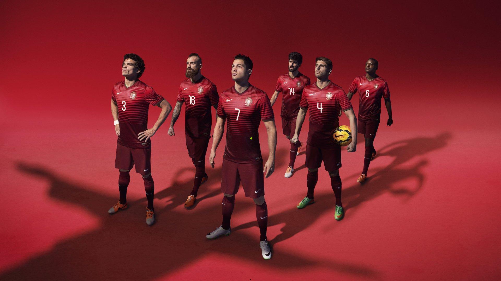 青春闪耀巴黎！18岁恩贾恩图一线队首秀惊艳全场，潜力与表现共铸新星传奇