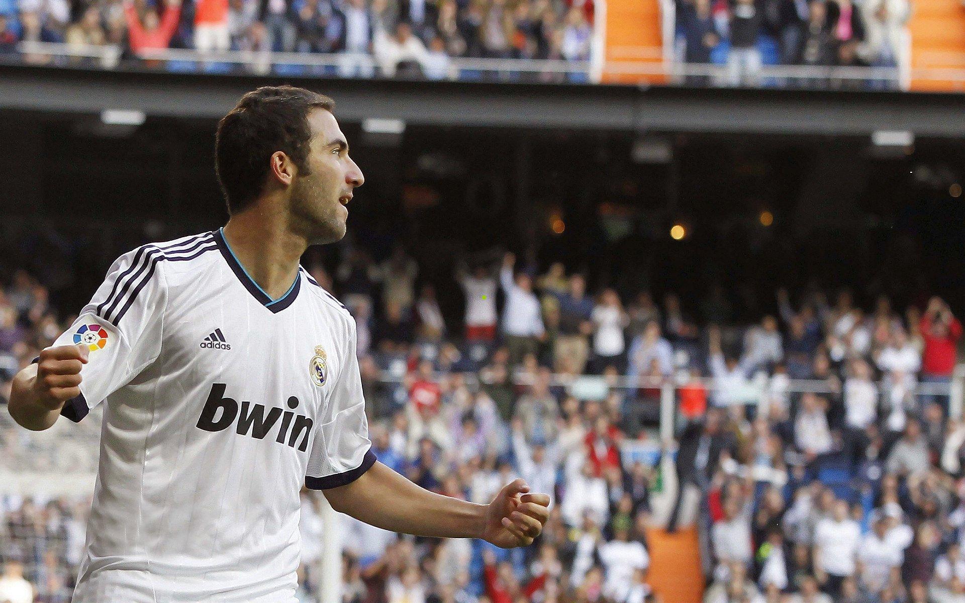 德天空独家披露,拜仁关注施洛特贝克,但尚未向多特蒙德提出正式报价