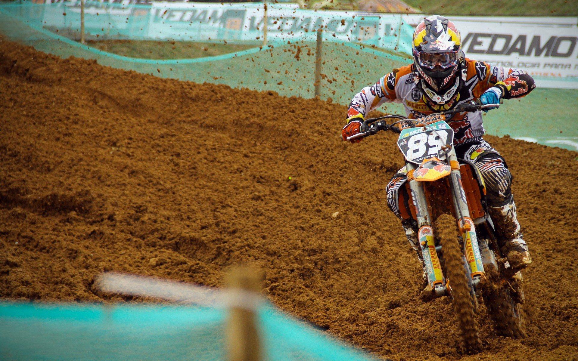 欧冠之夜双响炮,利物浦补时绝杀国米,巴萨逆转法兰克福晋级四强